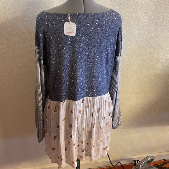 Oddy melange mixed material blouse top gray w floral sides & back flowy long - Picture 6 of 6